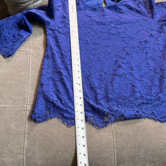 Banana Republic Cobalt Lace Top - Picture 11 of 11